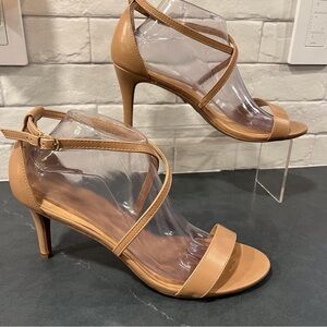 Thalia Sodi sz 11 Darria2 tan vegan strappy heeled sandals